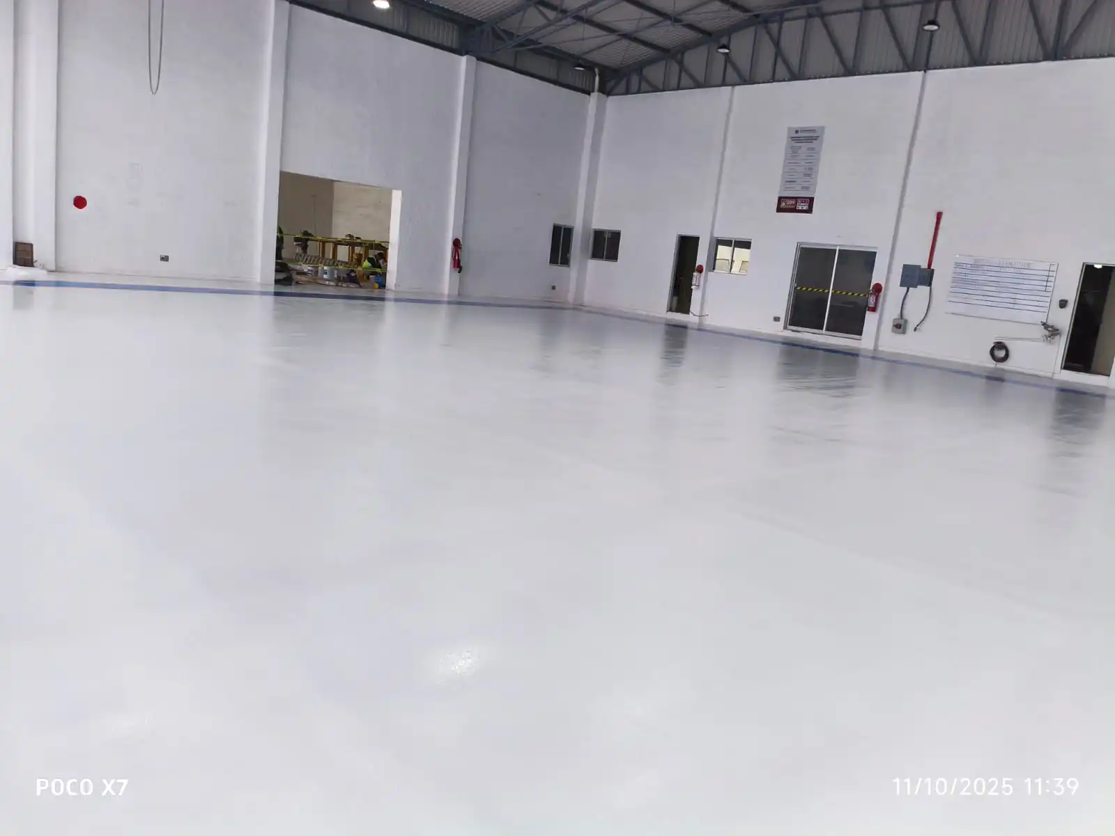 Recubrimientos industriales con resinas epóxicas para naves y almacenes en Pachuca